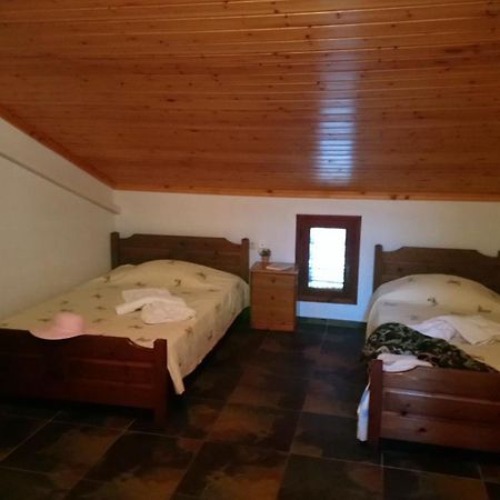 Kiwi Kastle Aparthotel Néa Fókaia Buitenkant foto