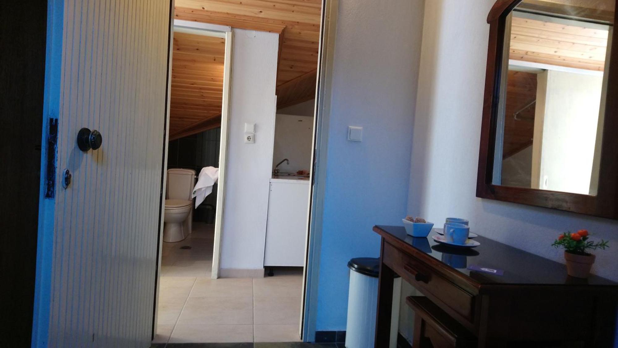 Kiwi Kastle Aparthotel Néa Fókaia Buitenkant foto